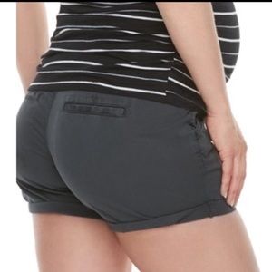 🔥NWT A:Glow Maternity Full Belly Panel Shorts🔥